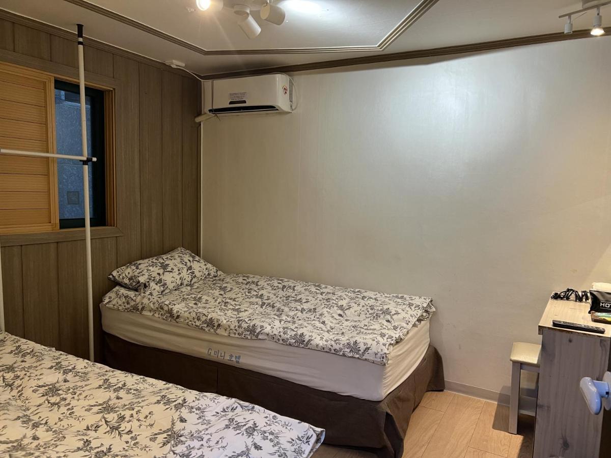 G Mini Hotel Dongdaemun Seoul Bagian luar foto