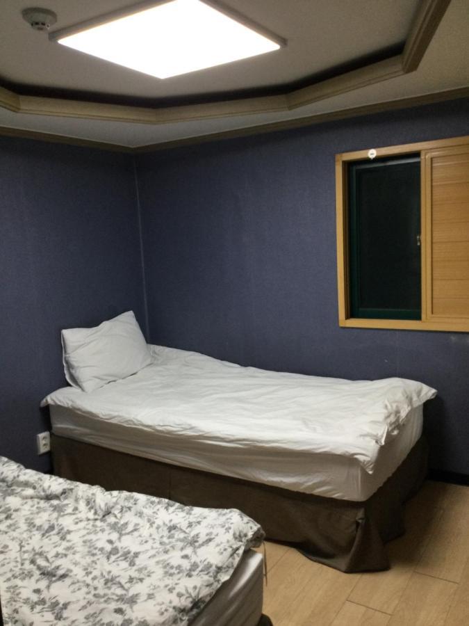 G Mini Hotel Dongdaemun Seoul Bagian luar foto