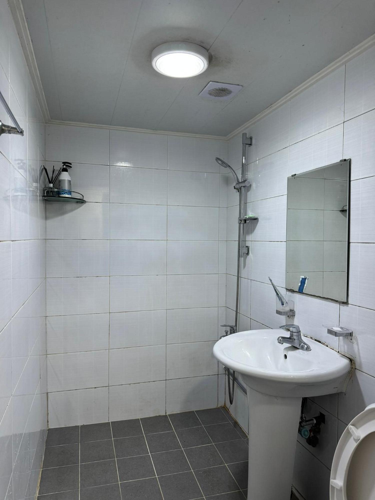 G Mini Hotel Dongdaemun Seoul Bagian luar foto
