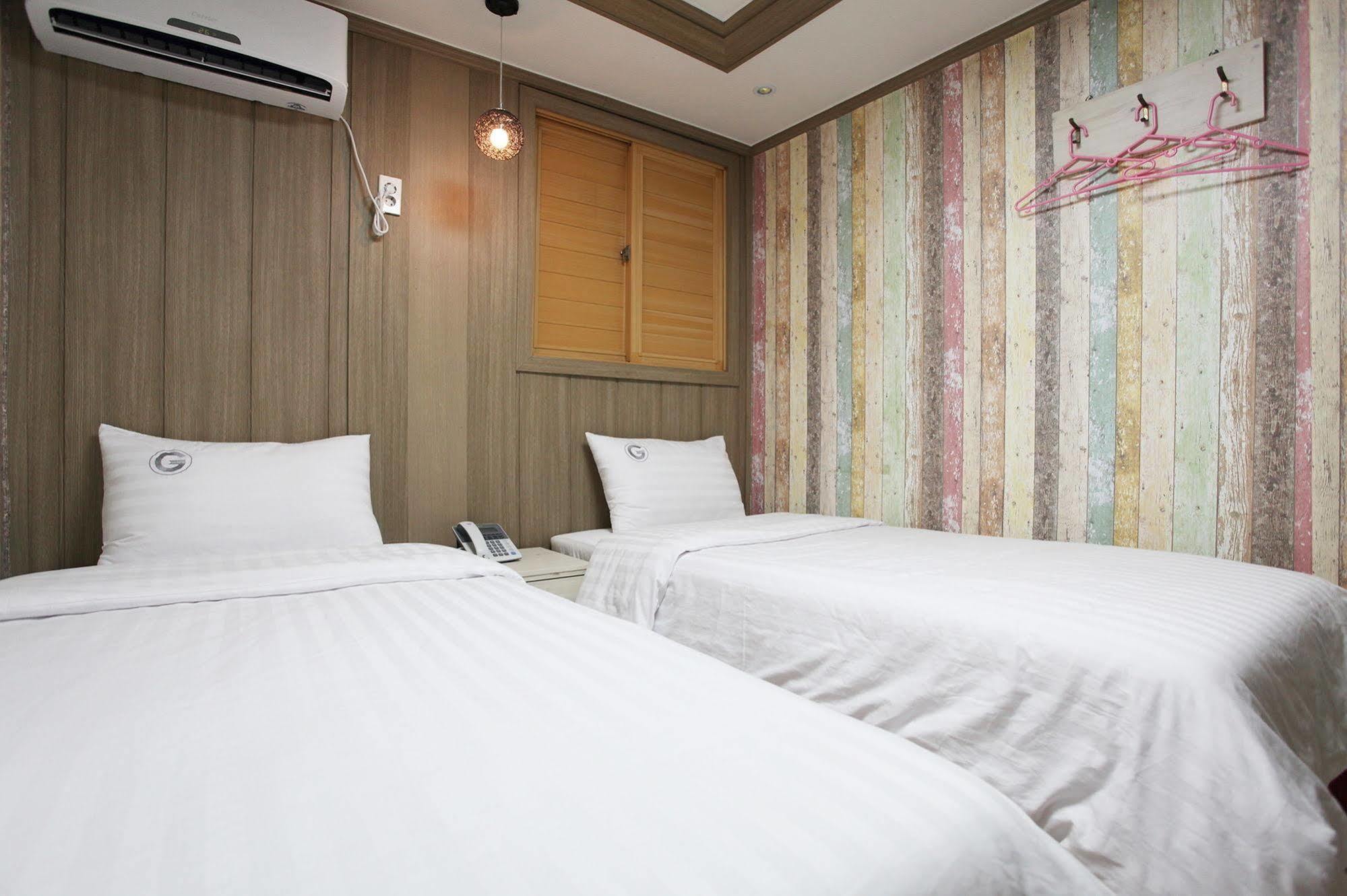 G Mini Hotel Dongdaemun Seoul Bagian luar foto